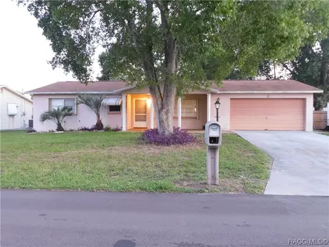 6 Kansas St, Beverly Hills, FL 34465