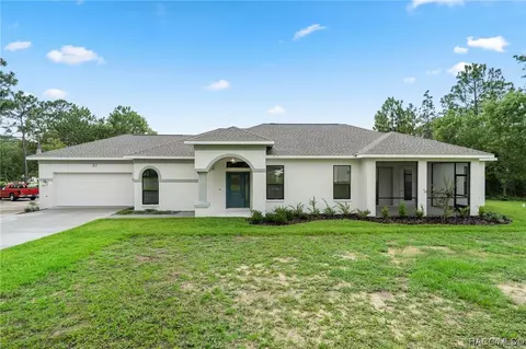 24 Beech St, Homosassa, FL 34446