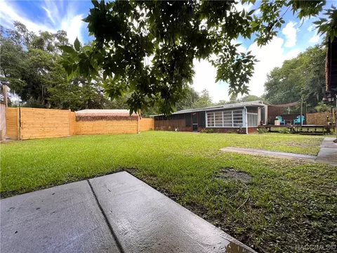 237 Mastadon Dr, Inglis, FL 34449 photo 4