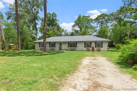 7795 W Florasun Ln, Crystal River, FL 34428