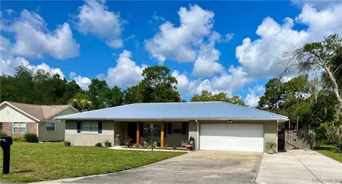 920 N Lyle Ave, Crystal River, FL 34429