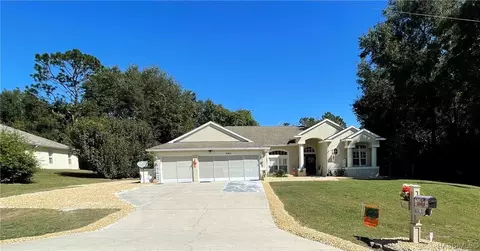 8363 N Golfview Dr, Citrus Springs, FL 34434