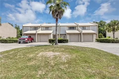 9725 E Goldfinch Ln, Inverness, FL 34450