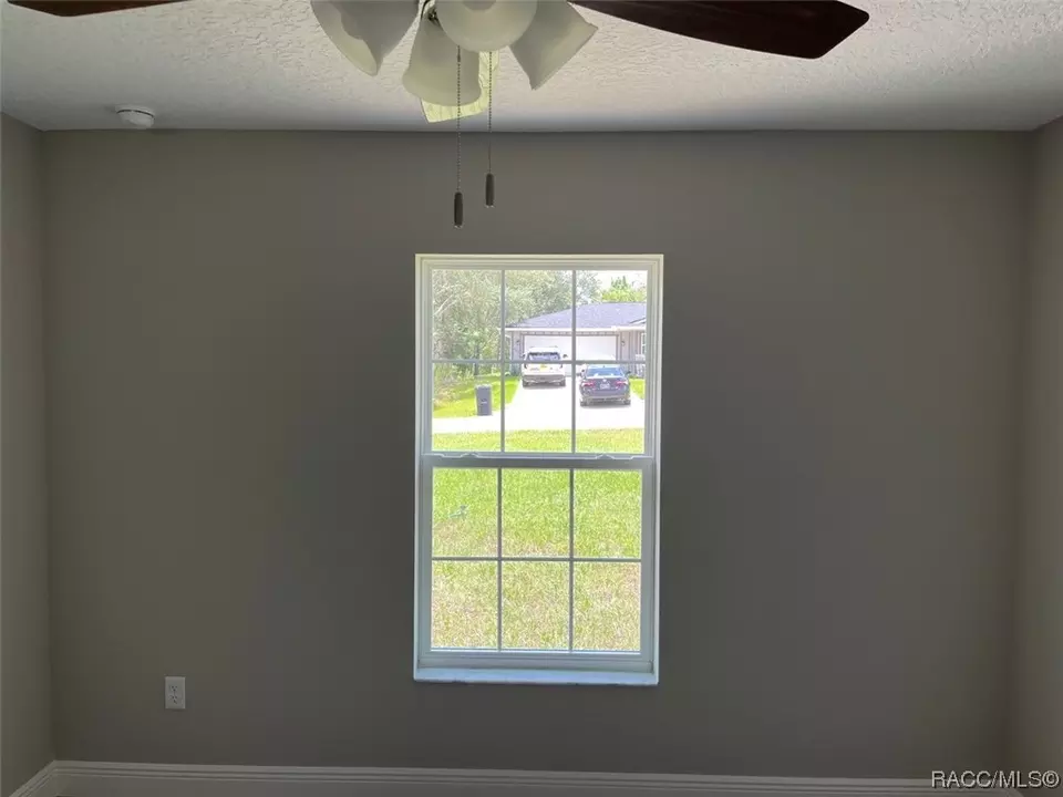  2495 W Chamberlain St, Citrus Springs, FL 34434 photo 8