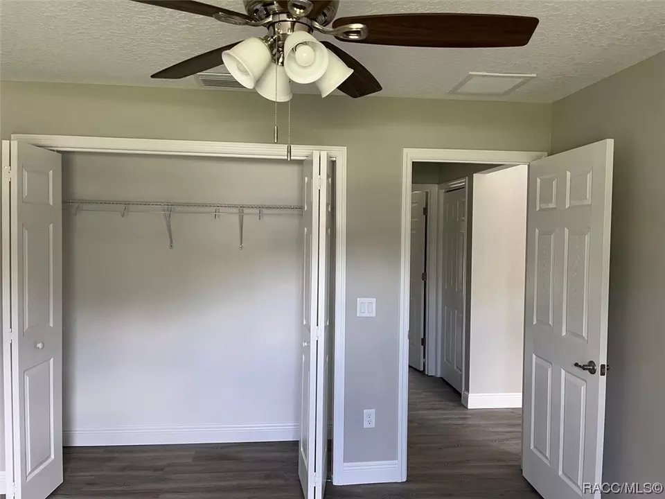  2495 W Chamberlain St, Citrus Springs, FL 34434 photo 9
