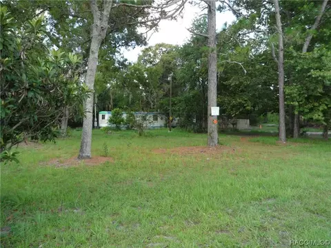 6058 W Cardinal St, Homosassa, FL 34446