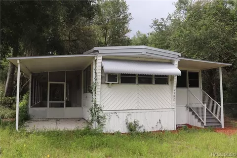 5282 W Blade Ln, Dunnellon, FL 34433