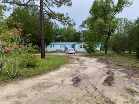 2616 E Venus St, Inverness, FL 34453