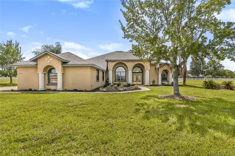 962 N Hambletonian Dr, Inverness, FL 34453