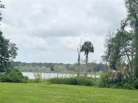 3470 E Perry St, Inverness, FL 34453