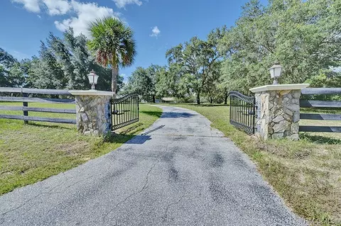4617 E Hillsdale Ln, Inverness, FL 34452