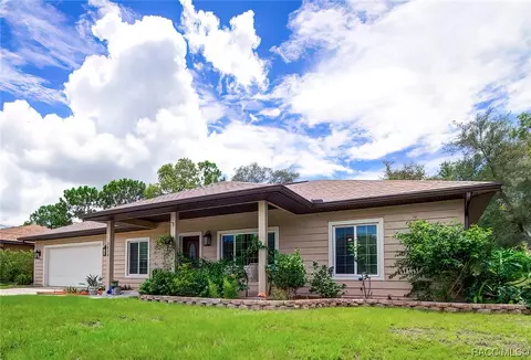 3074 W Hampshire Blvd, Citrus Springs, FL 34433