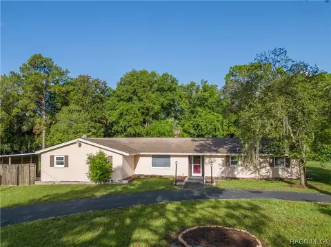 468 S Camellia Ave, Crystal River, FL 34429