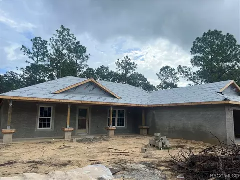 8493 N Ronda Dr, Citrus Springs, FL 34433