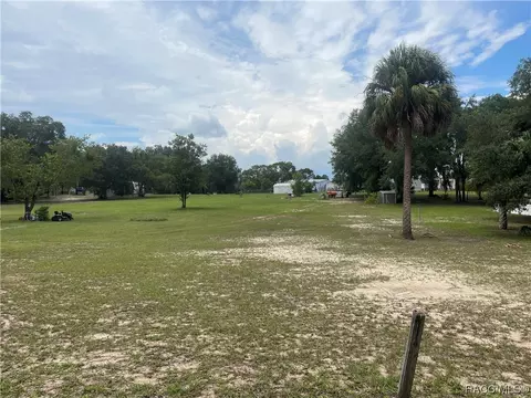 11908 N Care Pt, Dunnellon, FL 34433