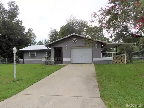 2677 W April Ln, Citrus Springs, FL 34434