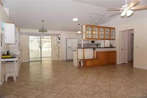 1294 E Cleveland St, Hernando, FL 34442 photo 5