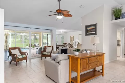 490 E Dakota Ct, Hernando, FL 34442 photo 5