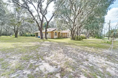 138 W Olympia St, Hernando, FL 34442 photo 3