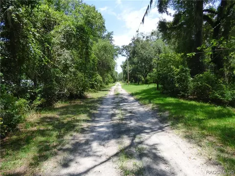 6069 E Arrowhead St, Hernando, FL 34442 photo 3