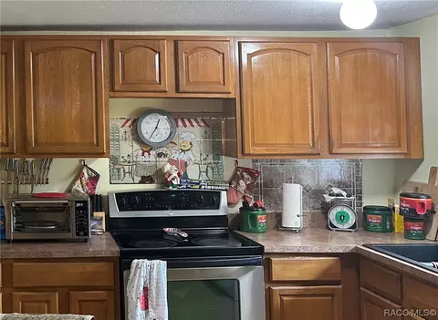 53 Rachel Ave, Inglis, FL 34449 photo 4