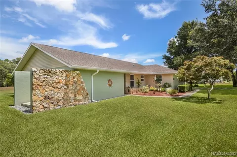 535 E Falconry Ct, Hernando, FL 34442 photo 8