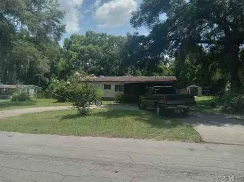 924 E Bradford Ln, Holder, FL 34445