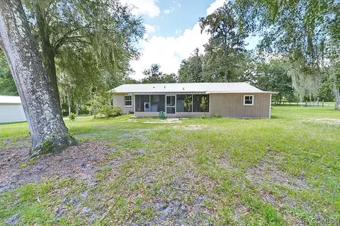 6777 S Withlapopka Dr, Floral City, FL 34436