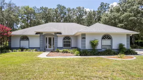 832 W Olympia St, Hernando, FL 34442