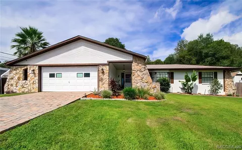 813 Magnolia Ave, Inverness, FL 34452