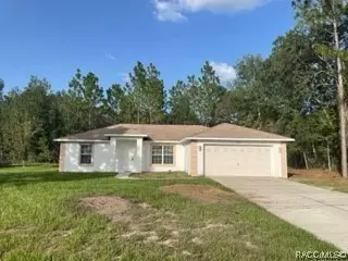 8555 N Amboy Dr, Citrus Springs, FL 34433