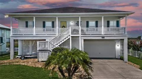 11715 W Coquina Ct, Crystal River, FL 34429