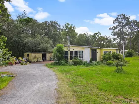 6772 W Seer Ct, Homosassa, FL 34446