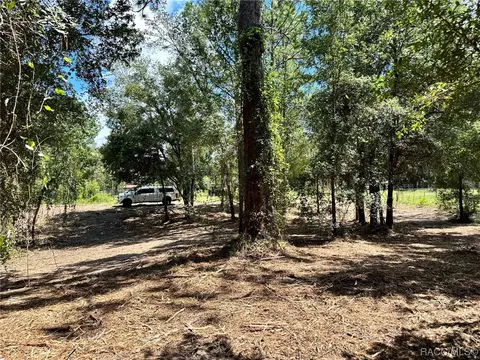 3190 N Chameleon Pt, Crystal River, FL 34428
