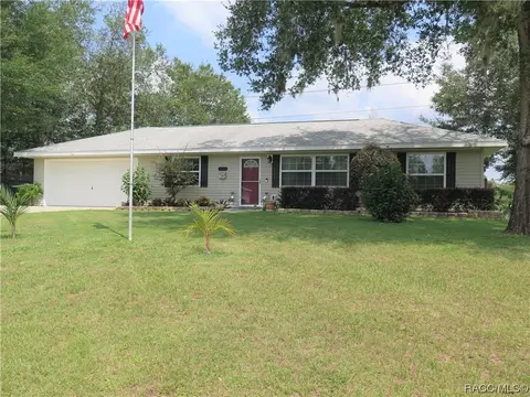 1579 W Skyline Dr, Citrus Springs, FL 34434