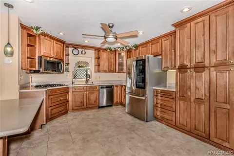 4057 E Gloria Dr, Hernando, FL 34442 photo 3
