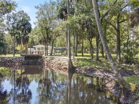 4491 SE 20th Ave, Inglis, FL 34449