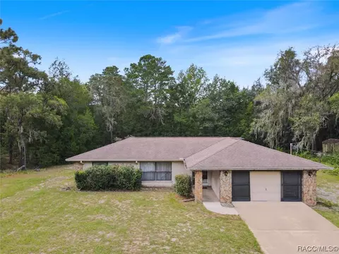 6844 W Stoney Gap Ct, Crystal River, FL 34429