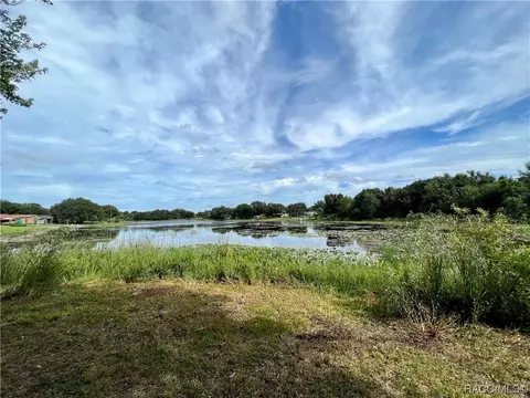 9839 E Lenox Ct, Inverness, FL 34450