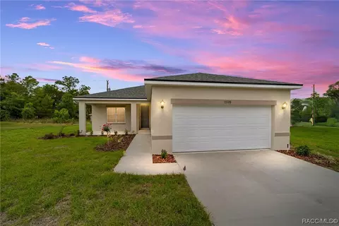 8630 N Upland Dr, Citrus Springs, FL 34433