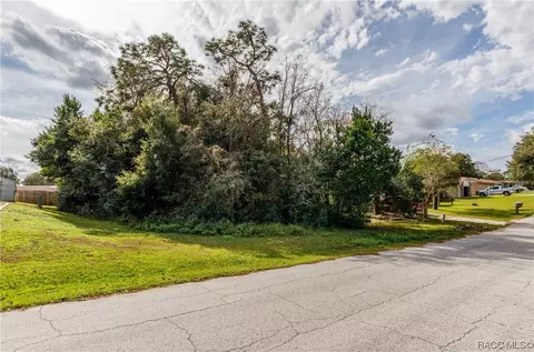 311 Edison St, Inverness, FL 34452