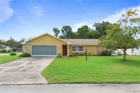 4134 S Winding Oaks Dr, Homosassa, FL 34446