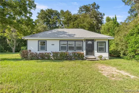 20989 W Mckinney Ave, Dunnellon, FL 34431