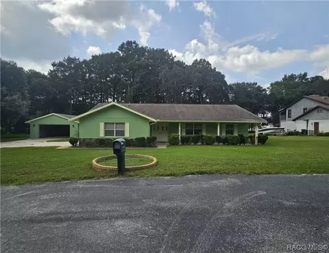 5142 S Pointe Dr, Inverness, FL 34450