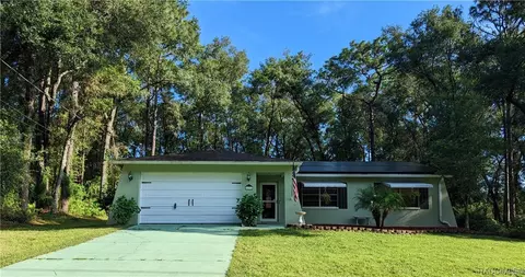 6691 E Mobile St, Inverness, FL 34452