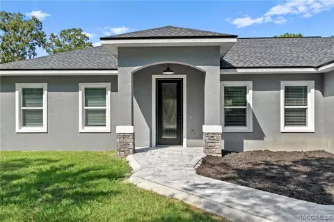 8246 N Downs Dr, Crystal River, FL 34428