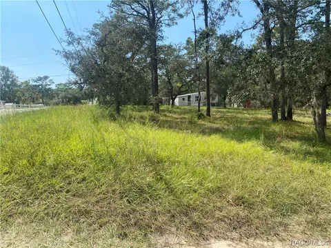 4857 W Oaklawn St, Homosassa, FL 34446
