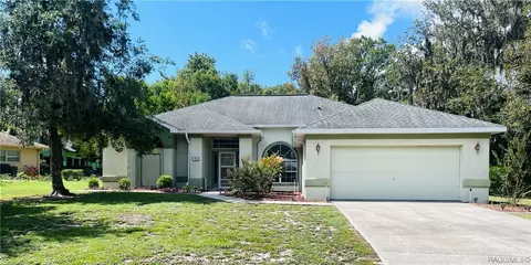 4 Blue Beech Ct, Homosassa, FL 34446