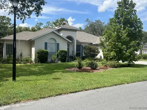 8 Cupania Ct, Homosassa, FL 34446