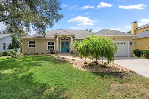 11410 W Waterway Dr, Homosassa, FL 34448